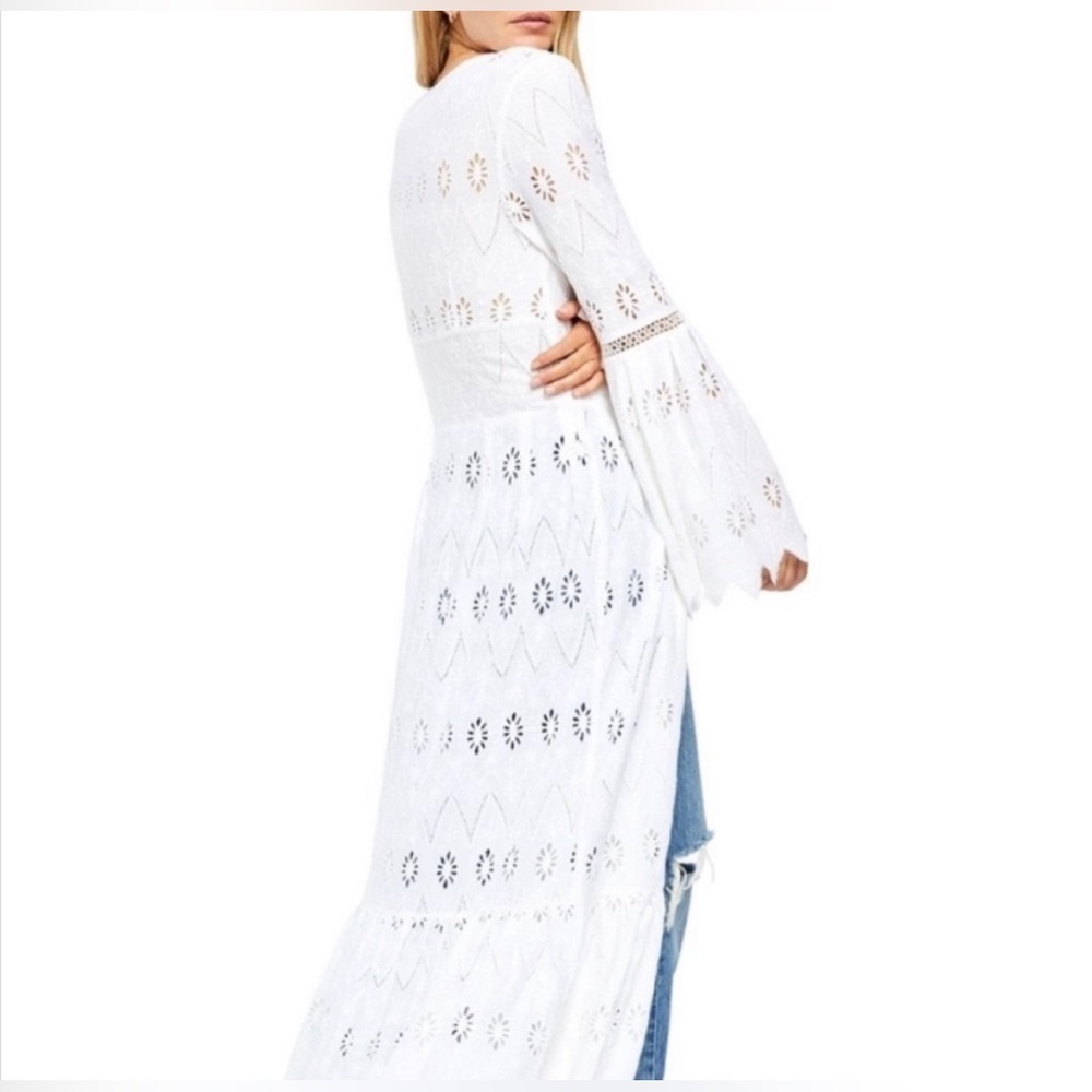 FREE PEOPLE Sweet Water Duster in Powder White Eyelet Long Kimono Jacket - NWT - Picture 13 of 16